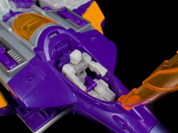 TFormers Gallery   Siege On Cybertron Tidal Wave 063 (63 of 124)